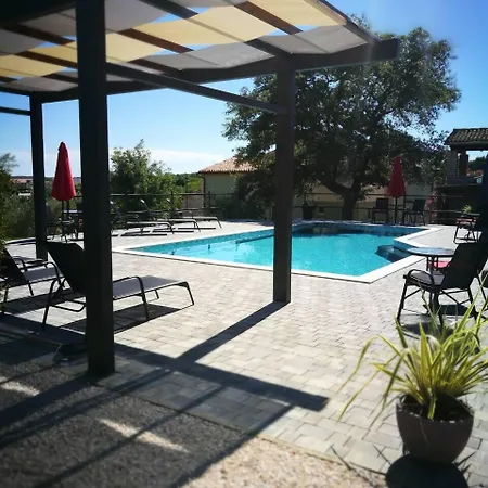 Bertetic Appartamento Kanfanar